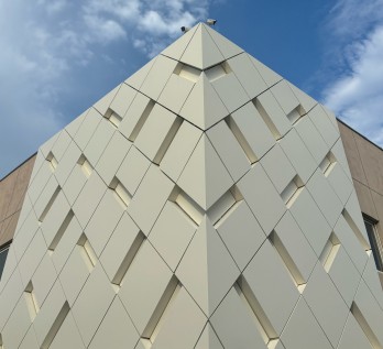 国产麻豆放荡AV剧情演绎